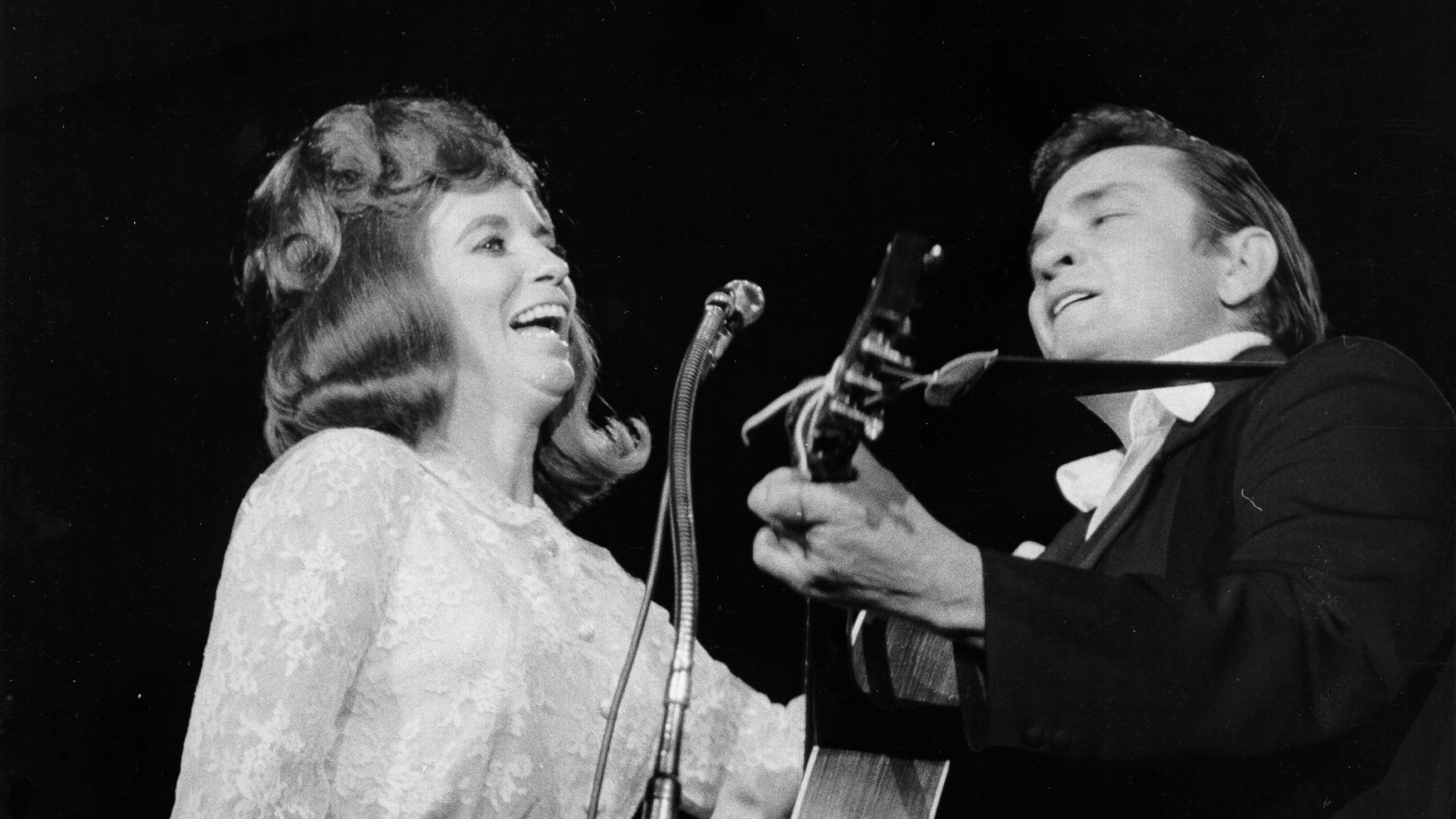 3 Country Songs From the 1960s That Will Get Your Friends Singing