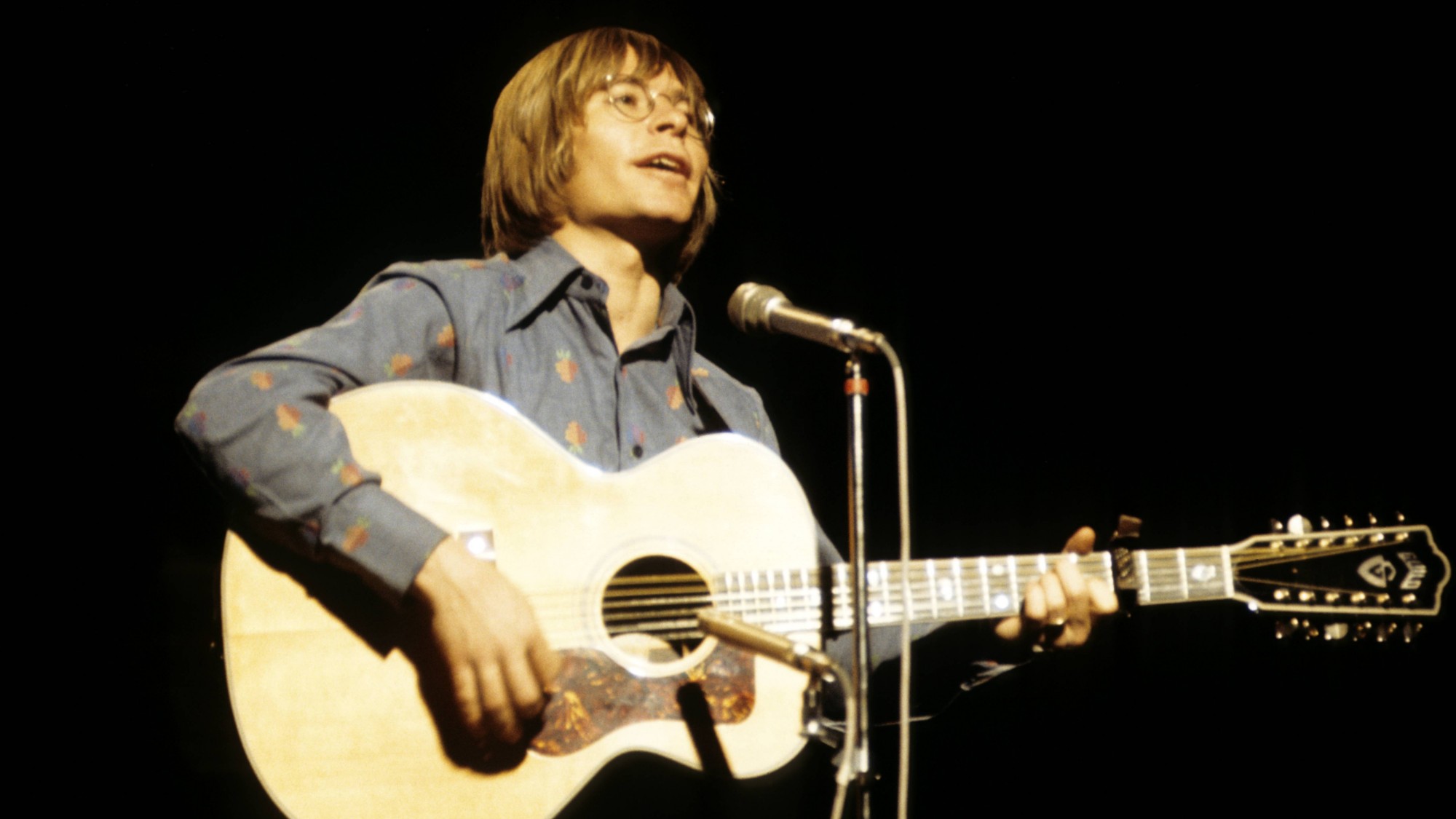 3 Country Songs From 1974 That Every Small-Town Kid Still Knows by Heart