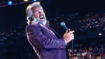 On the Charts 47 Years Ago Today, Kenny Rogers Was on Top With One of His Favorite Songs He Ever Recorded