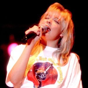 On the Charts 29 Years Ago Today, Two Country Singers Debuted Dueling Hit Versions of the Same Song