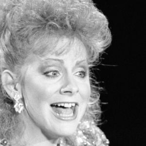 On the Charts 38 Years Ago Today, Reba McEntire Was at No. 1 With an Album That Proved She Needed No Introduction