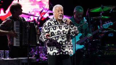 This Genre-Hopping, Husky-Voiced Hitmaker Was Born in Wales on This Day in 1940
