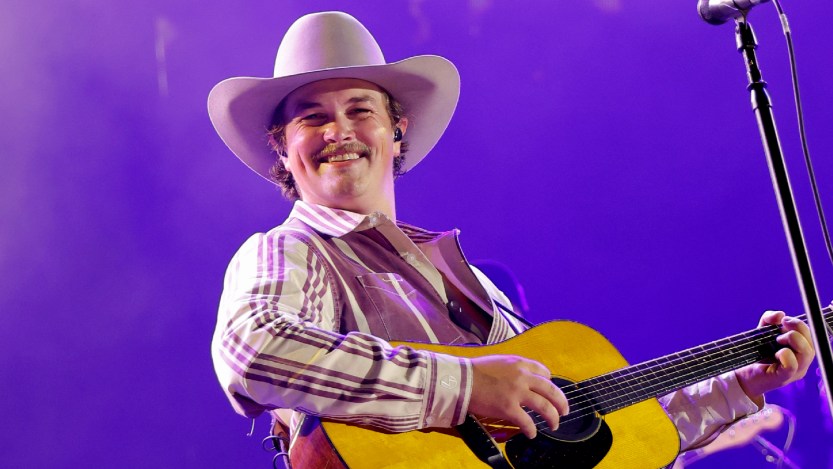 Don't Miss Zach Top's Incredible Acoustic Tribute to George Strait