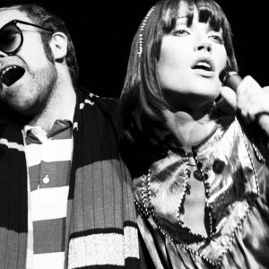 Elton John and Kiki Dee performing in 1976