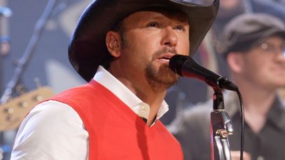 Tim McGraw performing in 2007