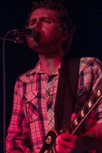 Video Premiere: Mason Brothers, “Calling Out To You”