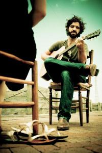 Andrew Duhon Gets Heavy With “Rest On Her Shoulder”