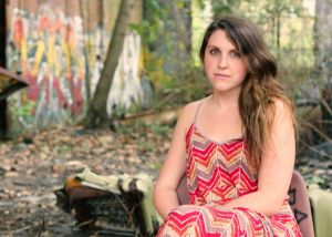 Daily Discovery: Caroline Spence, “That Necklace”