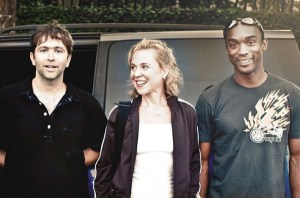 Track Review: Throwing Muses, “Sunray Venus”