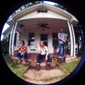 Song Premiere: Turchi, “Take Me Back Home”