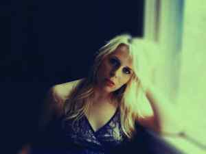 Song Premiere: Elise Davis, “Good Year”