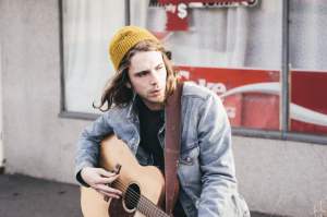 Song Premiere: Ben Wright Smith, “In Parallel”