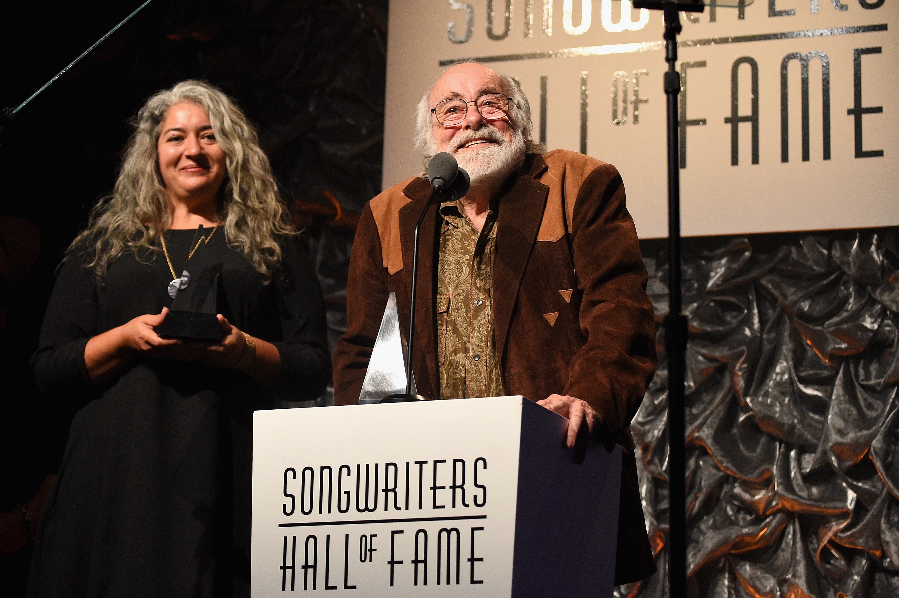 Robert Hunter and Trixie Garcia (Photo: Larry Busacca)