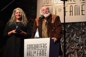 Fare Thee Well, Robert Hunter: Grateful Dead Lyricist Dead At 78