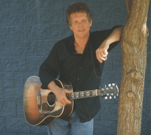Song Premiere: Steve Forbert, “Devil (Here She Comes Now)”