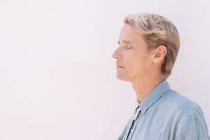 Song Premiere: Tom Brosseau, “The Horses Will Not Ride, The Gospel Won’t Be Spoken”