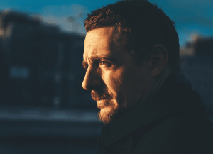 Sturgill Simpson Slams ACM Awards for Exploiting Merle Haggard’s Legacy; Lambasts Garden And Gun Magazine For Reneging On Promised Haggard Cover