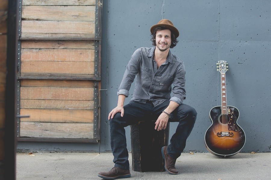 Album Premiere: Jamie Kent, All American Mutt - American Songwriter