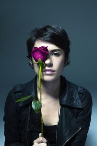 Leslie Mendelson Shares Live Performance In Anticipation Of New Album