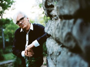 Robyn Hitchcock: In Search Of The Holy Revolver