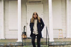 Charlie Whitten Debuts Title Track from Forthcoming EP Playwright