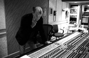 Country Music Legend Glen Campbell Dies at 81