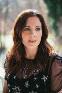 Lori McKenna Readies New Album The Tree, Releases “People Get Old”