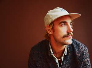 Watch Rayland Baxter Perform “Let It All Go, Man”