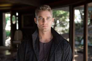 Watch Brett Young And Sean McConnell Perform Acoustic “Don’t Wanna Write This Song”