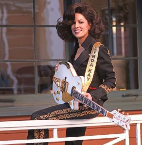 Black & Gold: The Two Sides of Lynda Kay