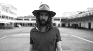 Jack Broadbent Premieres “Everytime I Drown” on American Songwriter