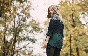 Lindsay Foote Debuts Bright, Acoustic Ballad, “Ready”