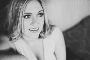 Betty Fox Soulful Simplicity Shines With “Fireflies”