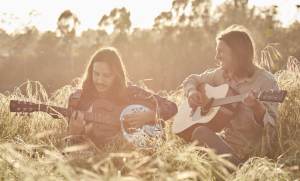 Mapache Celebrates New Single, “Life on Fire” With Sun-Drenched Video