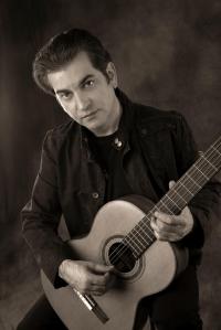 Ian Gothe Premieres New Video For “Take Me Home”