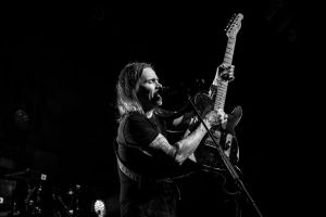Myles Kennedy Talks Decades of Songwriting, Shares Lessons, Experiences Helpful to His Creative Journey