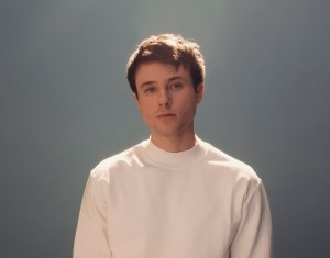 Alec Benjamin Talks Pushing Through Writers Block on ‘These Two Windows’