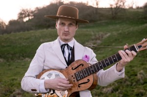 Bror Gunnar Jansson Debuts His Version of “Cotton-Eyed Joe”