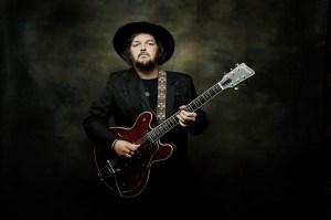 Multi-Faceted Artist Alain Johannes Releases ‘Hum,’ Premieres Latest Video