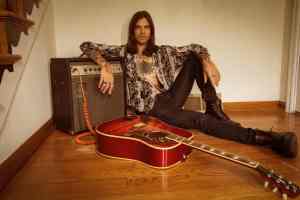 Nick Perri Talks The Underground Thieves, His 20-Year Career, And “Feeling Good”