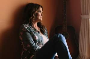 Alecia Nugent Returns With Stegall-Produced Country Album After 10-Year Hiatus