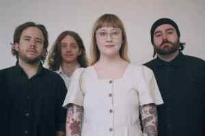Mundy’s Bay Share a Sunny, Frolicking Flick for “Sleep Away The Summer”
