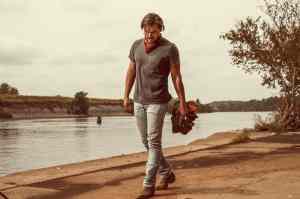 Rob Mayes Musical Debut Is Not an Act