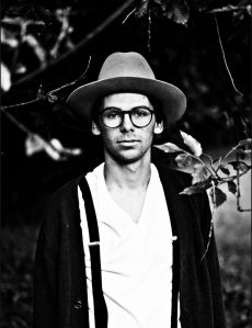 Jackson Scribner’s Debut Single Jingles with Emotional Immediacy