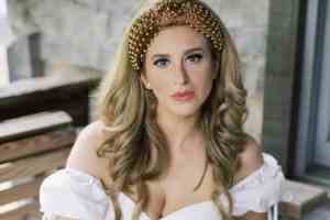 Ana Cristina Cash Discusses Her Love For Christmas Music and “Mele Kalikimaka”