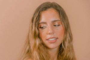 Peyton Stilling Gets Very Honest With Her “Healing”