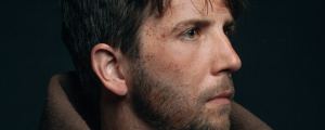 Owen Pallett Discusses ‘Island’, Premieres Video From “Paragon of Order”