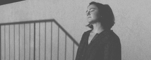 Annika Bennett’s “Hypochondria” Is a Beautiful Anthem for the Anxiously-Attached
