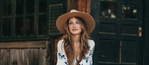 Daily Discovery: Brooke Stephenson Pens An Ode To That Much-Appreciated Shoulder To Cry On