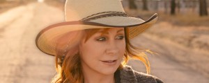 Reba Treks Through The Desert In  “Somehow You Do” Video